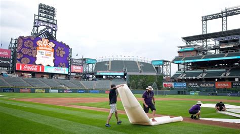 Giants-Rockies postponed by weather; doubleheader set for Saturday